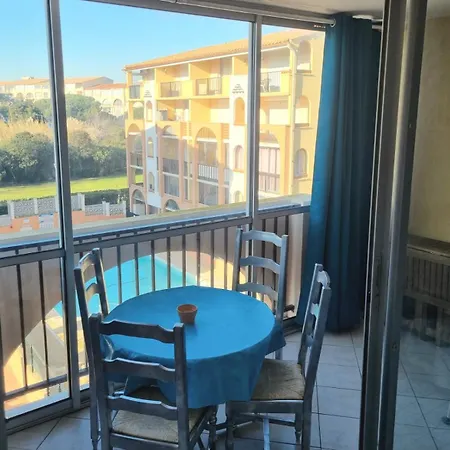 Апартаменти Lumineux Piscine Parking